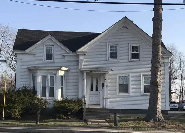 Property at 83 Main St Unit 2, Exeter, NH, 03833, 1 bed, 1 bath, [object Object]