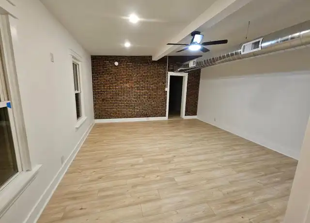 Property at 701 S Prince St Unit 2ND FLOOR, Lancaster, PA, 17603, 3 beds, 1 bath, [object Object]