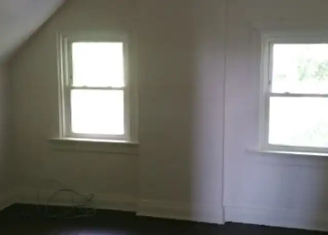 Property at 2141 Burnet Ave, Cincinnati, OH, 45219, 4 beds, 1 bath, [object Object]