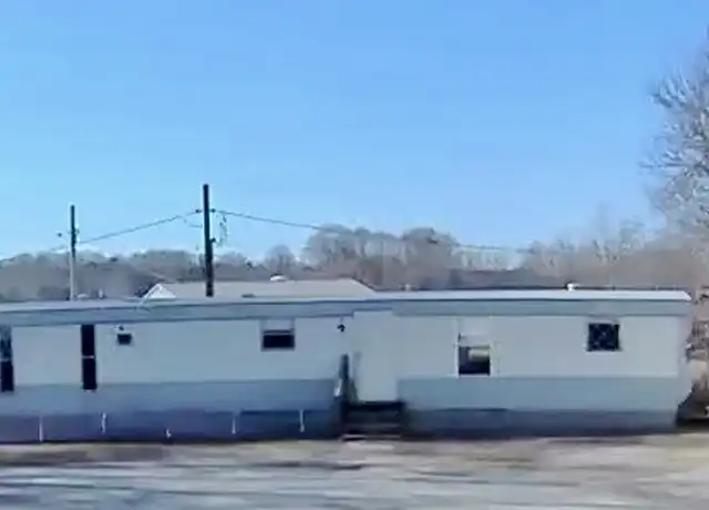 Property at 5 Coach Dr Unit 5, Jackson, TN, 38301, 2 beds, 1 bath, [object Object]