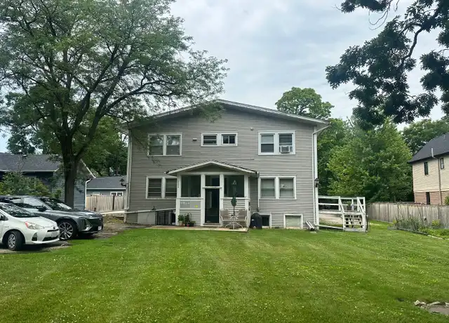 Property at 2494 Saint Johns Ave Unit 1SW, Highland Park, IL, 60035, 1 bed, 1 bath, [object Object]