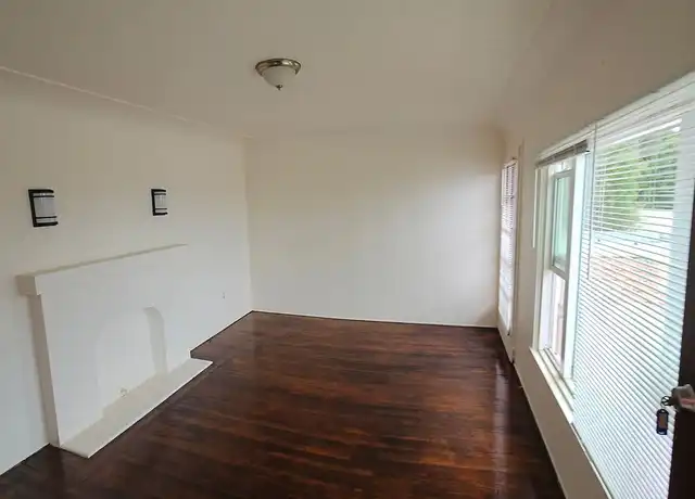 Property at 2428 E St Unit 2428 B, San Diego, CA, 92102, 2 beds, 1 bath, [object Object]