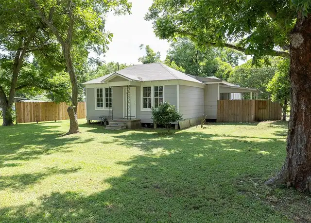 Property at 1314 Rampart St, Columbus, TX, 78934, 2 beds, 2 baths, [object Object]