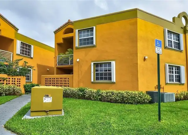 Property at 9715 Fontainebleau Blvd Unit E309, Miami, FL, 33172, 2 beds, 2 baths, [object Object]