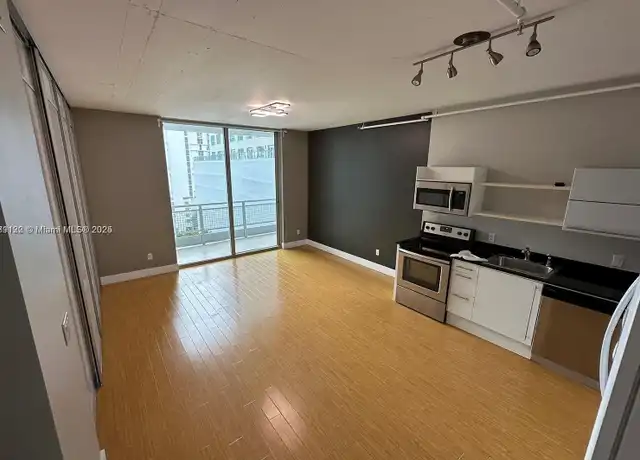 Property at 690 SW 1st Ct #1221, Miami, FL, 33130, 1 bed, 1 bath, [object Object]