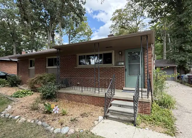 Property at 1018 Western Dr, Ann Arbor, MI, 48103, 3 beds, 1.5 baths, [object Object]