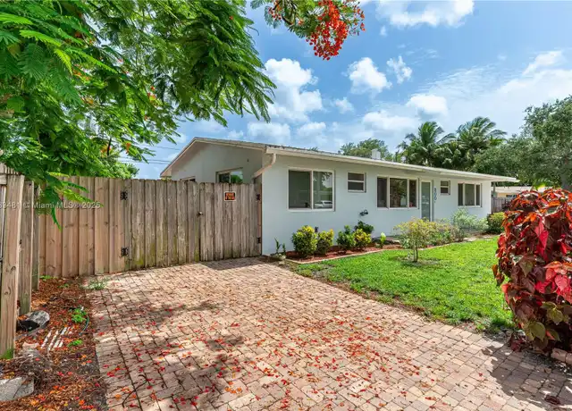Property at 800 NE 24th St, Pompano Beach, FL, 33064, 3 beds, 2 baths, [object Object]