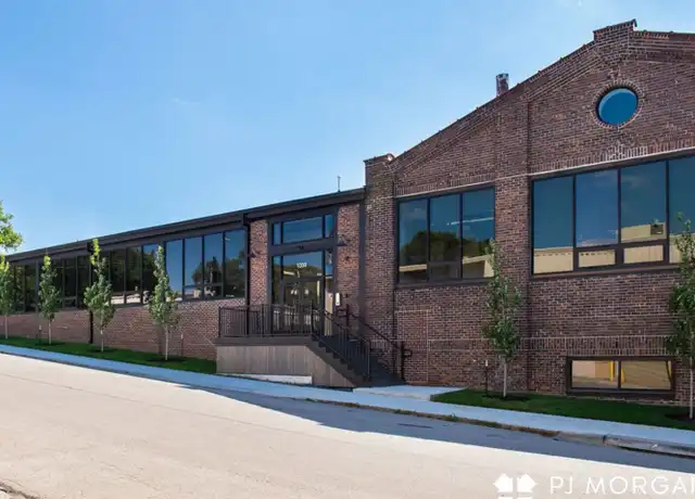 Property at 1039 S 21st St Unit 15, Omaha, NE, 68108, 3 beds, 2 baths, [object Object]