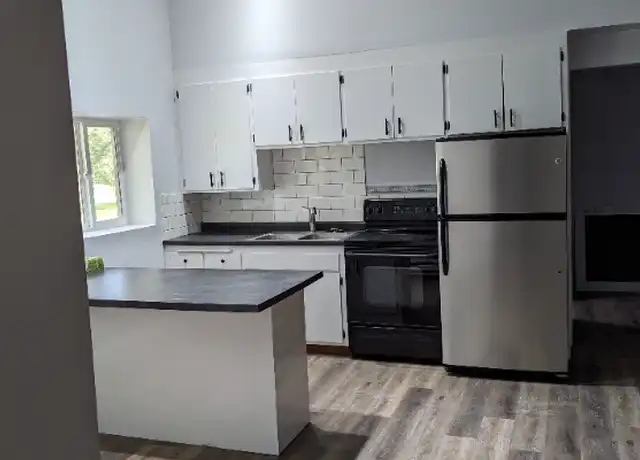 Property at 480 Park St E Unit 2, New Germany, MN, 55367, 3 beds, 1 bath, [object Object]
