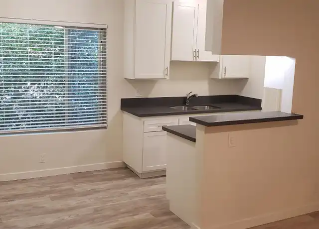 Property at 1843 7th St Unit 10, Santa Monica, CA, 90401, 1 bed, 1 bath, [object Object]