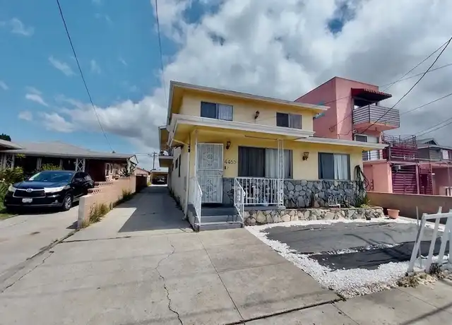 Property at 4465 W 142nd St, Hawthorne, CA, 90250, 2 beds, 1 bath, [object Object]