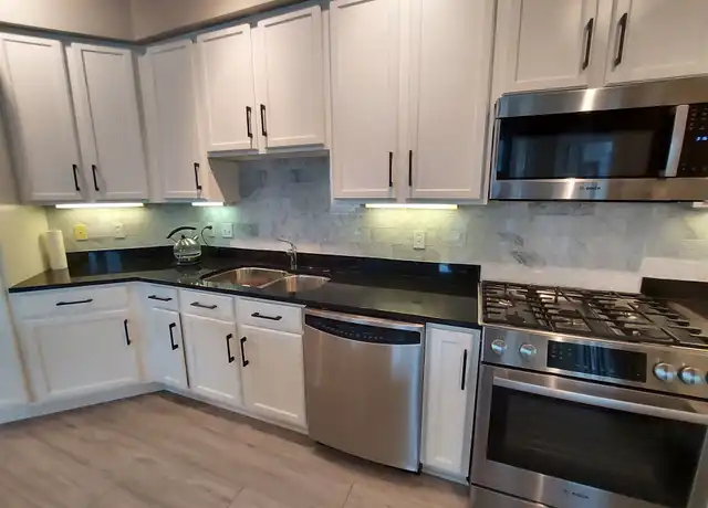 Property at 500 E Grant St #302, Minneapolis, MN, 55404, 2 beds, 2 baths, [object Object]