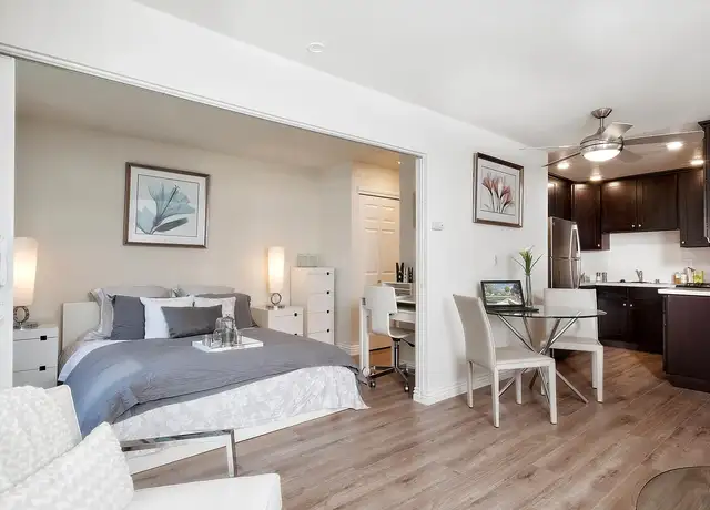 Photo of 541 Del Medio Ave, Mountain View, CA 94040