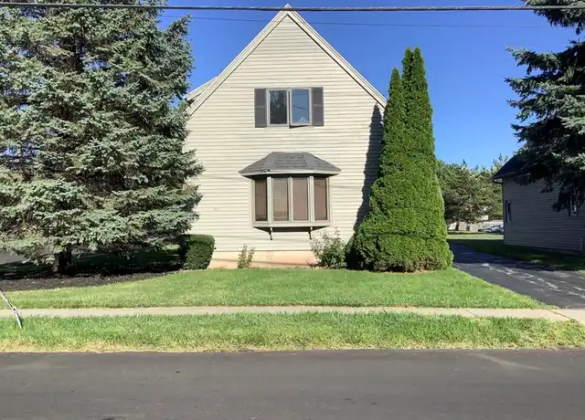 Property at 140 Marlborough Rd, Syracuse, NY, 13206, 2 beds, 1 bath, [object Object]