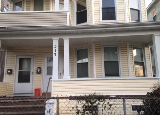 Property at 315 Maplewood Ave Unit 3rd Floor, Bridgeport, CT, 06605, 3 beds, 1 bath, [object Object]