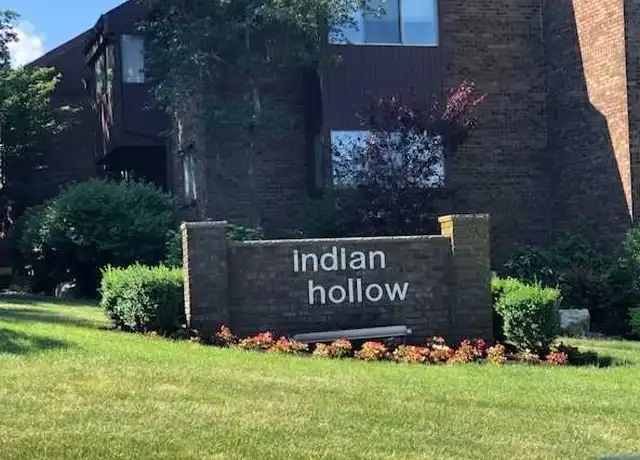 Property at 140 Indian Hollow Ct, Mahwah, NJ, 07430, 2 beds, 2 baths, [object Object]