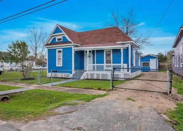 Property at 2205 Sumpter St, Houston, TX, 77026, 3 beds, 2 baths, [object Object]