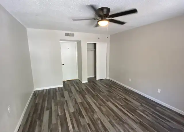 Property at 210 Pelham Rd Unit 220B, Fort Walton Beach, FL, 32547, 1 bed, 1 bath, [object Object]