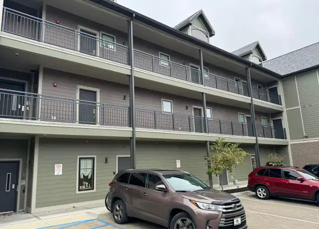 Property at 1115 N Walnut St Unit 303, Bloomington, IN, 47404, 1 bed, 1 bath, [object Object]