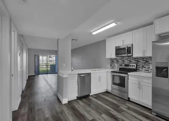 Property at 23442 SW 57th Ave, Boca Raton, FL, 33428, 2 beds, 2 baths, [object Object]