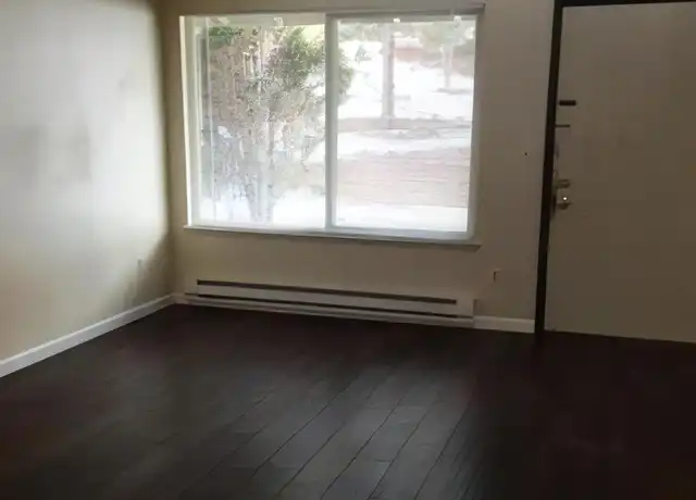 Property at 1700 NE Wells Acres Rd #31, Bend, OR, 97701, 1 bed, 1 bath, [object Object]