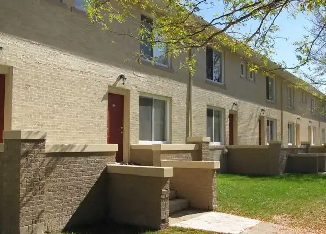 Property at 128 S Edith St Unit 102, Pontiac, MI, 48342, 3 beds, 2 baths, [object Object]