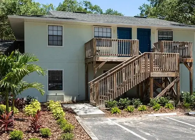 Photo of 10103 Sherwood Ln, Riverview, FL 33578