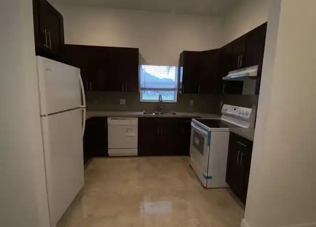 Property at 701 SW 10th Dr, Pompano Beach, FL, 33060, 3 beds, 2 baths, [object Object]