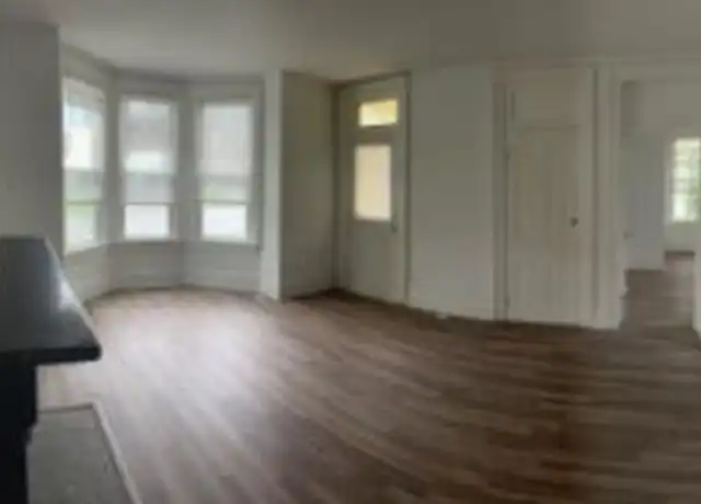 Property at 155 E Central Ave, Delaware, OH, 43015, 2 beds, 1 bath, [object Object]