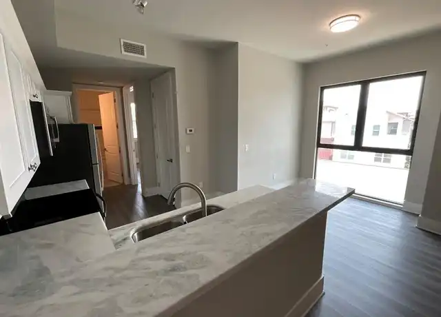 Property at 2727 Houston Ave Unit 311, Houston, TX, 77009, 1 bed, 1 bath, [object Object]