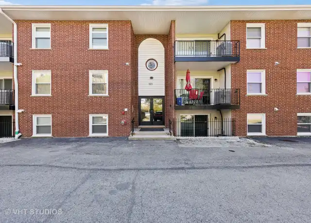 Property at 515 N Cass Ave Unit 3C, Westmont, IL, 60559, 2 beds, 1 bath, [object Object]
