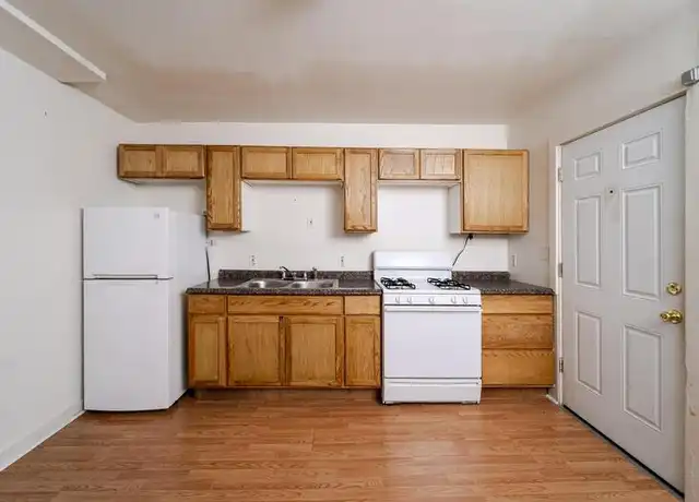 Property at 3 115th St Unit 7, Troy, NY, 12182, 1 bed, 1 bath, [object Object]