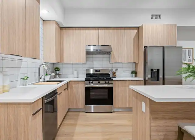 Property at 13857 Leffingwell Rd Unit 103, Whittier, CA, 90604, 2 beds, 2 baths, [object Object]