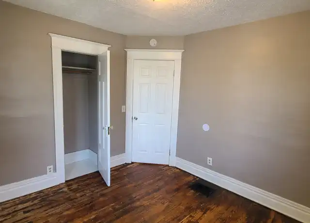 Property at 33 Kislingbury St, Rochester, NY, 14613, 2 beds, 1 bath, [object Object]