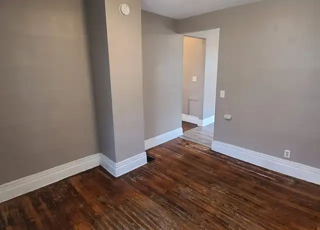 Property at 33 Kislingbury St, Rochester, NY, 14613, 2 beds, 1 bath, [object Object]