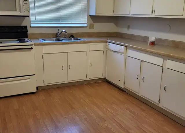 Property at 5226 Lemay Ferry Rd Unit 05240-2, St. Louis, MO, 63129, 2 beds, 1 bath, [object Object]