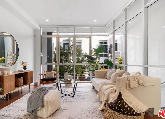Property at 4151 Redwood Ave #311, Los Angeles, CA, 90066, 3 beds, 3 baths, [object Object]