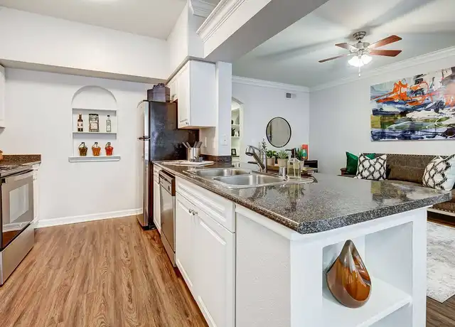 Property at The Plaza Museum District - 1615 Hermann Dr, Houston, TX, 77004, 1-2 bed, 1-2 bath, [object Object]