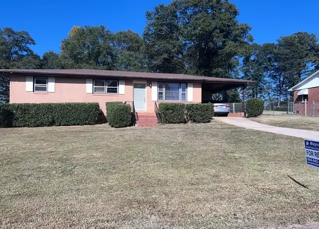 Property at 10 Patti Dr, Greenville, SC, 29611, 3 beds, 1.5 baths, [object Object]