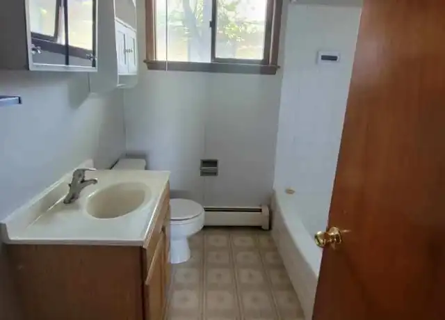 Property at 1619 9th Ave S, Moorhead, MN, 56560, 4 beds, 1 bath, [object Object]