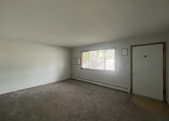 Property at 1619 9th Ave S, Moorhead, MN, 56560, 4 beds, 1 bath, [object Object]