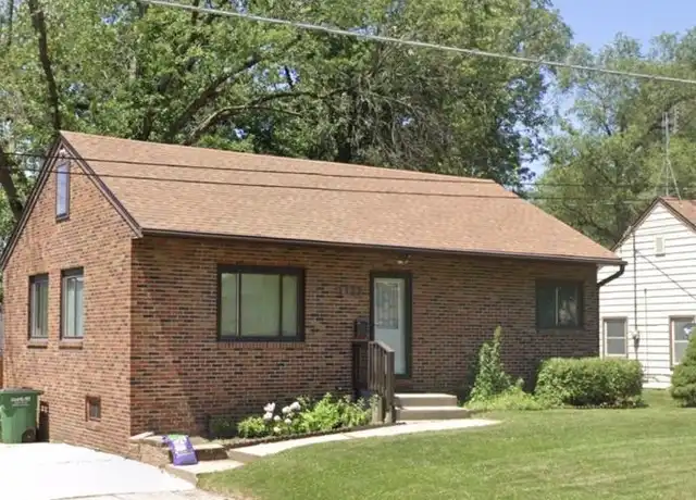Property at 1122 69th St, Windsor Heights, IA, 50324, 2 beds, 1 bath, [object Object]