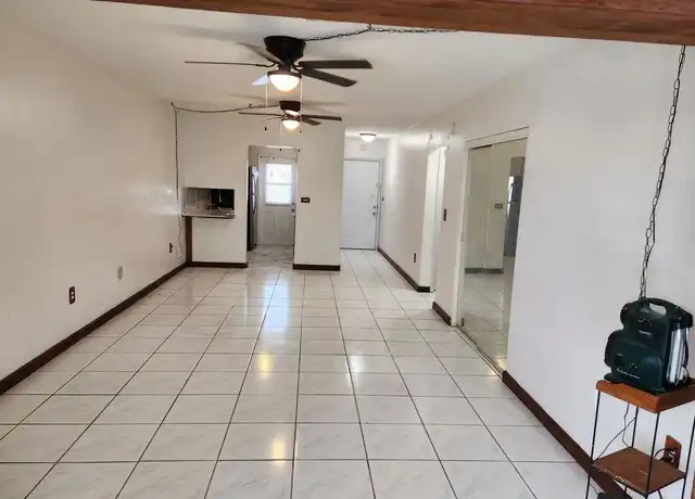 Property at 270 NE 191st St #115, Miami, FL, 33179, 1 bed, 1 bath, [object Object]