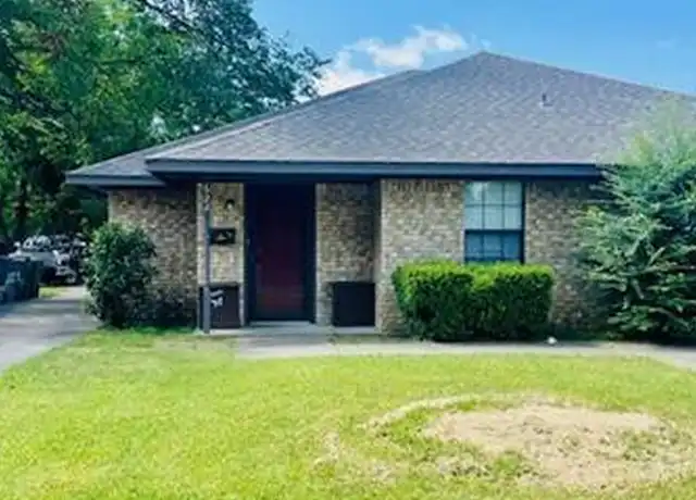 Property at 622 W Belden St, Sherman, TX, 75092, 2 beds, 2 baths, [object Object]