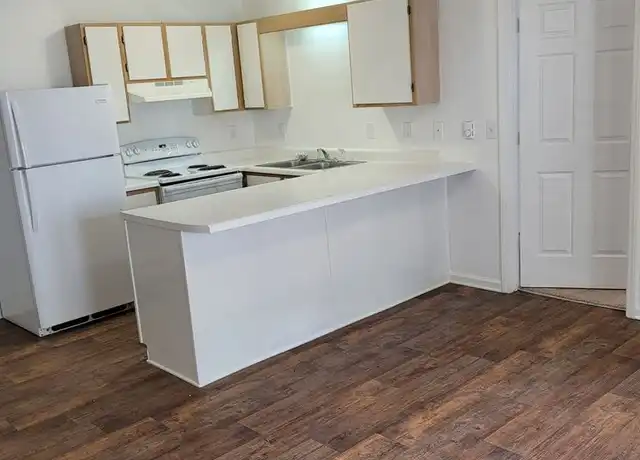 Property at 1901 N Fayetteville St Unit 200 6B, Asheboro, NC, 27203, 1 bed, 1 bath, [object Object]