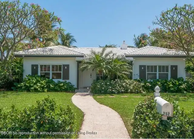 Property at 252 Bloomfield Dr, West Palm Beach, FL, 33405, 4 beds, 3 baths, [object Object]