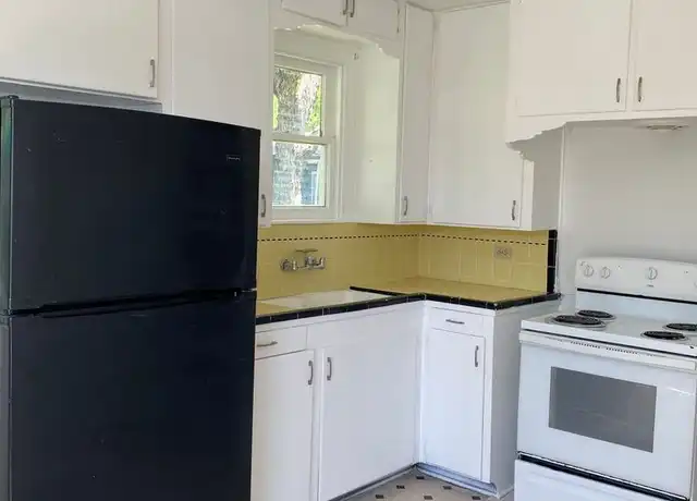 Property at 1811 Alametos, San Antonio, TX, 78201, 2 beds, 1 bath, [object Object]