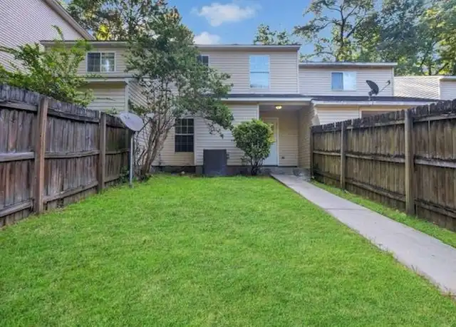 Property at 1264 Ocala Rd Unit B, Tallahassee, FL, 32304, 4 beds, 3 baths, [object Object]