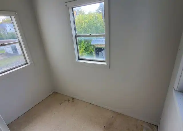 Property at 3515 W 50th St, Cleveland, OH, 44102, 1 bed, 1 bath, [object Object]