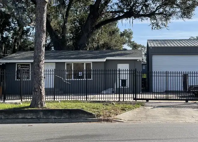 Property at 15 S Dollins Ave Unit B, Orlando, FL, 32805, 1 bed, 1 bath, [object Object]